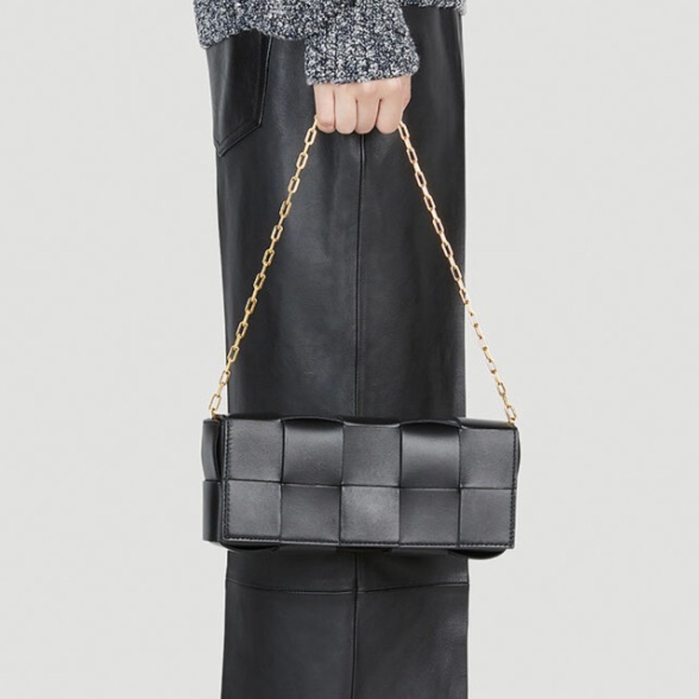 BOTTEGA VENETA Cassette Pochette shoulder chain bag - Picture 2 of 6